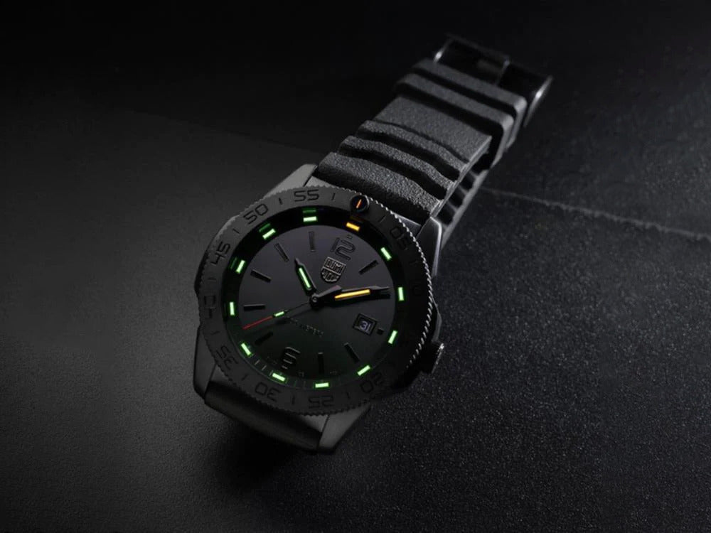 Montre à Quartz Luminox Sea Pacific Diver, CARBONOX, Noir, 44 mm, XS.3121.BO