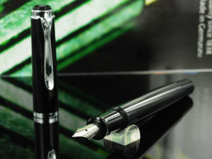 Stylo Plume Pelikan M205, Noir, Attributs chromés, 971986