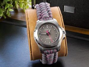 Montre à Quartz Victorinox I.N.O.X. Ladies, Acier Inoxydable, Gris, 37 mm